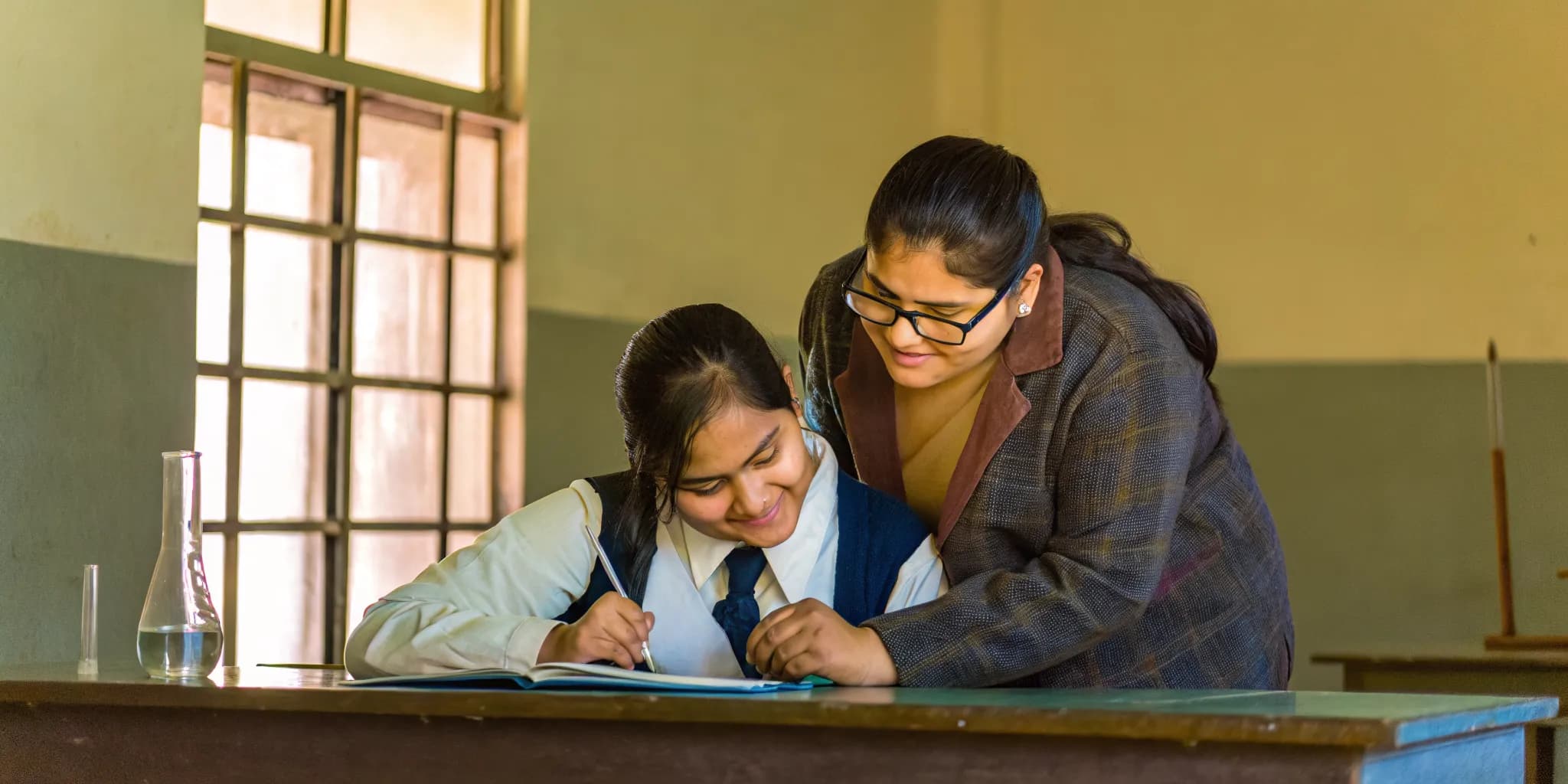 When to Hire a Chemistry Tutor: A Parent's Guide