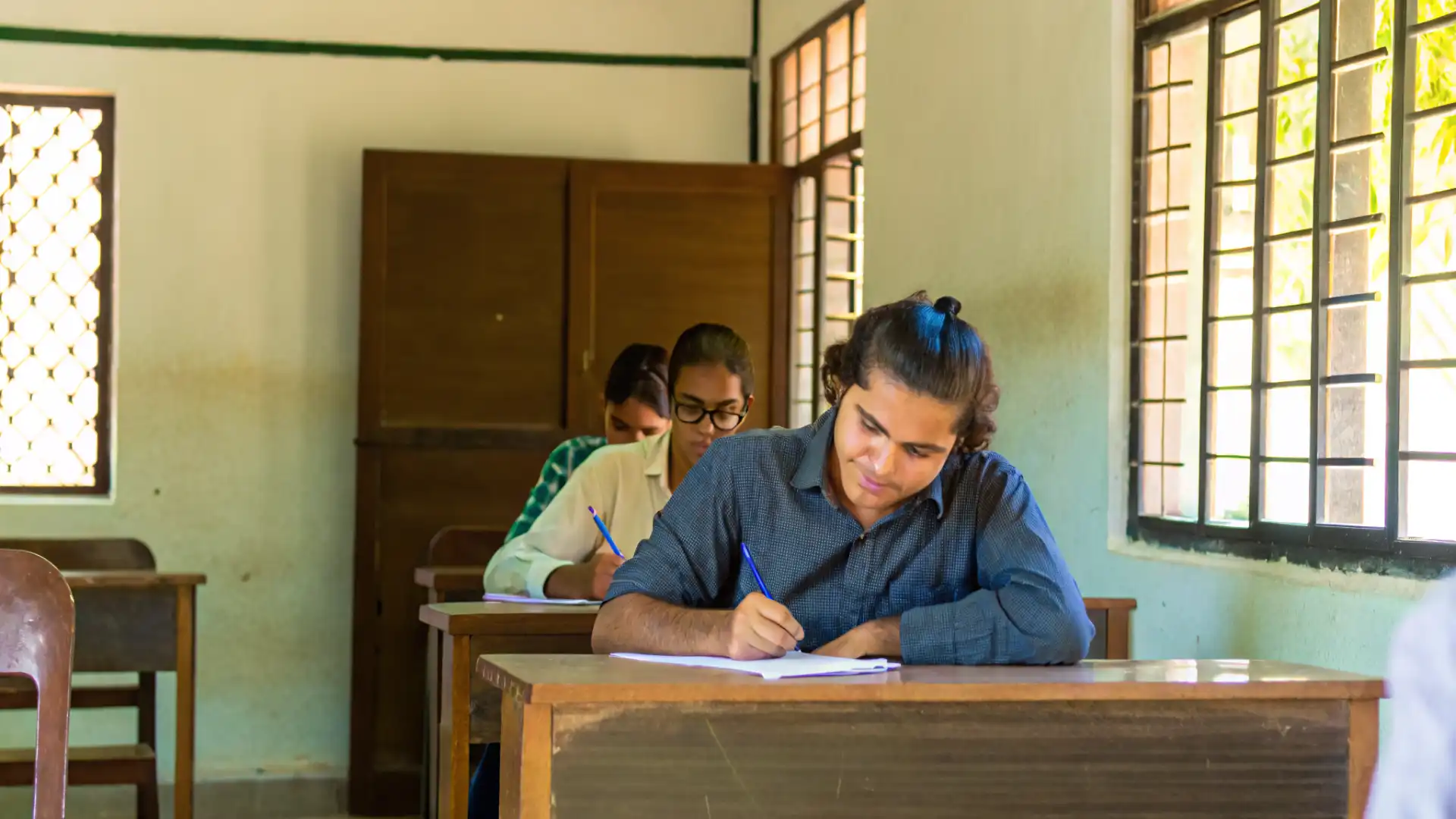 Why Summer SAT Prep Gives Your Student a Competitive Edge